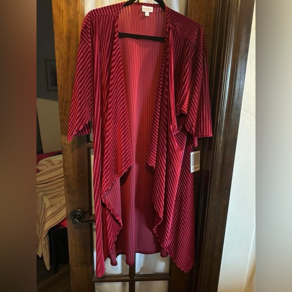 LulaRoe Shirley Velvet Kimono